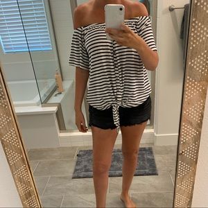 Vici off the shoulder